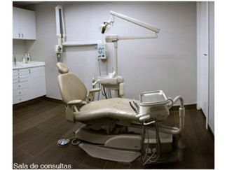 Clínica Dental Augusto Loroño equipos de consultorio