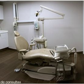 Clínica Dental Augusto Loroño equipos de consultorio